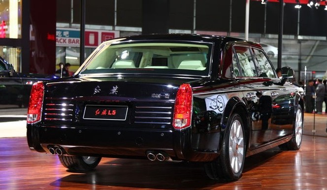 Самый дорогой китайский автомобиль The Hongqi L5