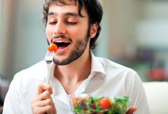 Испанские ученые выяснили, какая диета положительно влияет на психику