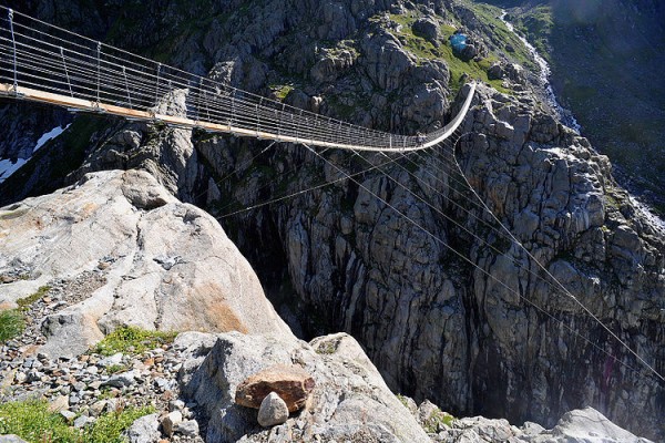 Trift Suspension Bridge, Швейцария